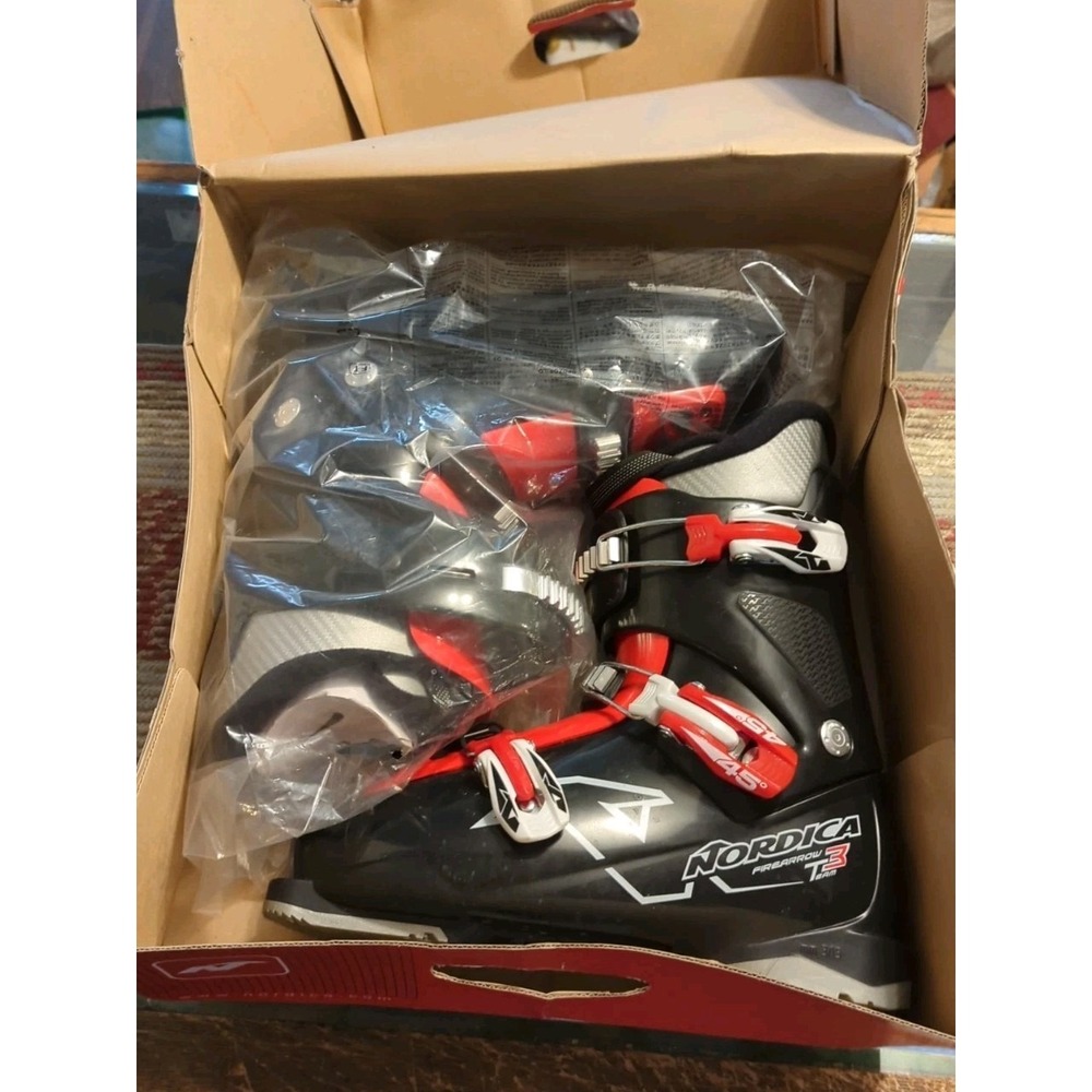 NOS Nordica Firearrow Team 3 Men's Ski Boots‎ - MP 265 US 8.5 - MM 305 READ!
